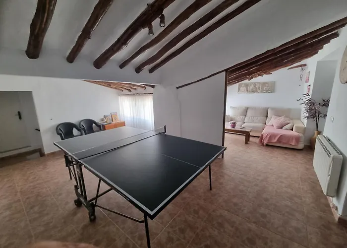 Casa Arriba Village House In Zarra